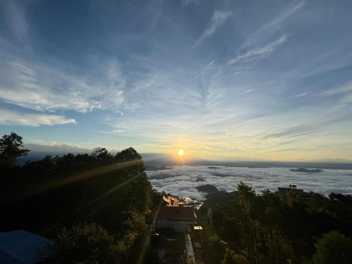 Mount Everest Hotel & Resort Nagarkot Exterior foto